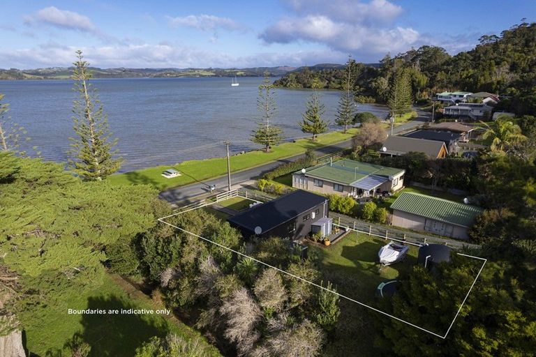 Photo of property in 14 Marchant Road, Hihi, Mangonui, 0494