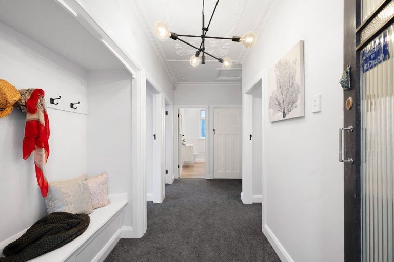 Photo of property in 7 Homebush Road, Khandallah, Wellington, 6035