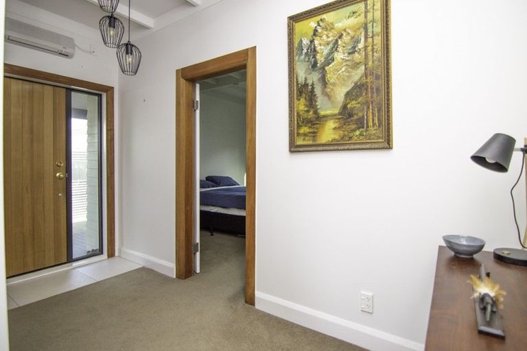 Photo of property in 12 Napier Road, Terrace End, Palmerston North, 4410