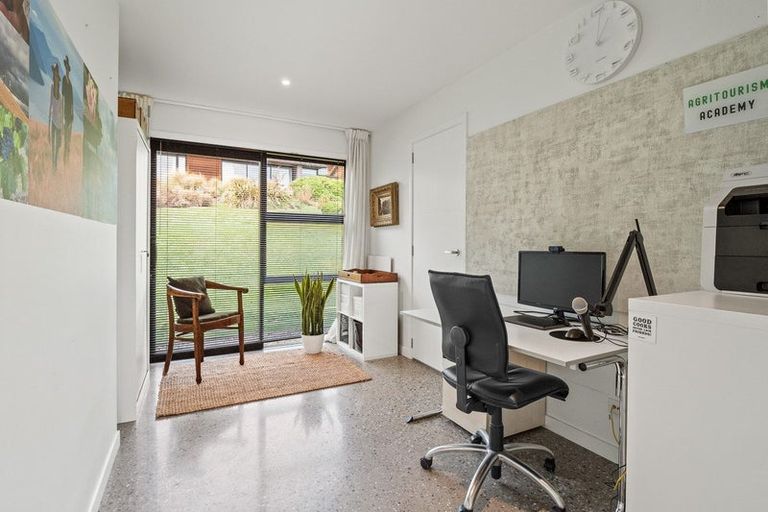 Photo of property in 11 Mckellar Drive, Jacks Point, Queenstown, 9371