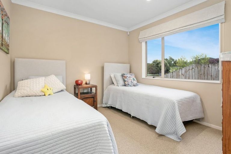 Photo of property in 64 Saint James Drive, Huntington, Hamilton, 3210