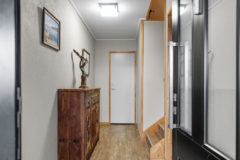 Photo of property in 48 Estuary View Road, Welcome Bay, Tauranga, 3112