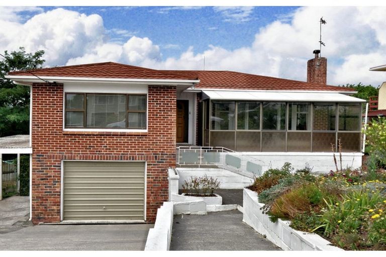 Photo of property in 45 Woodford Avenue, Henderson, Auckland, 0610