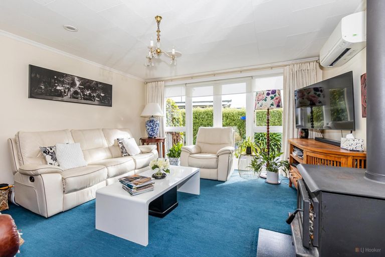 Photo of property in 12 Parsonage Road, Waimate, 7924