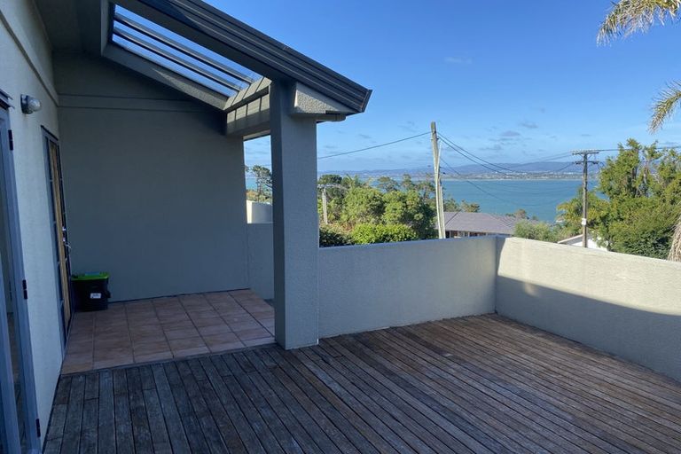 Photo of property in 2/18 Teal Crescent, Beach Haven, Auckland, 0626