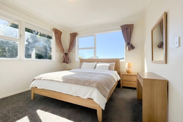 Photo of property in 15 Sunline Avenue, Massey, Auckland, 0614