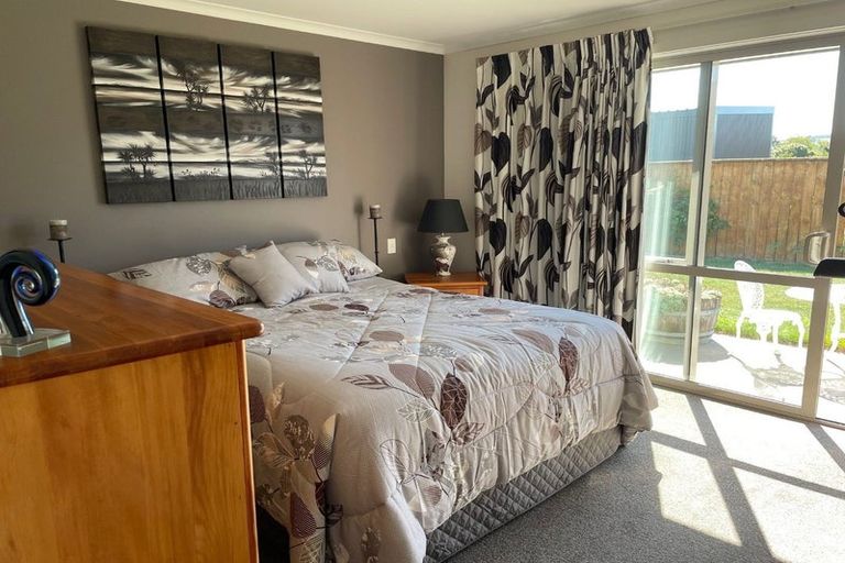 Photo of property in 22 Ernest Place, Brightwater, 7022