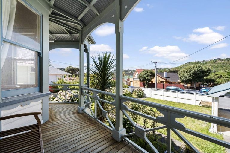 Photo of property in 176 Derwent Street, Island Bay, Wellington, 6023