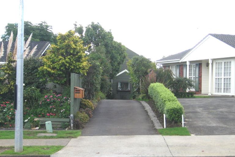 Photo of property in 2/13 Priestley Drive, Bucklands Beach, Auckland, 2014