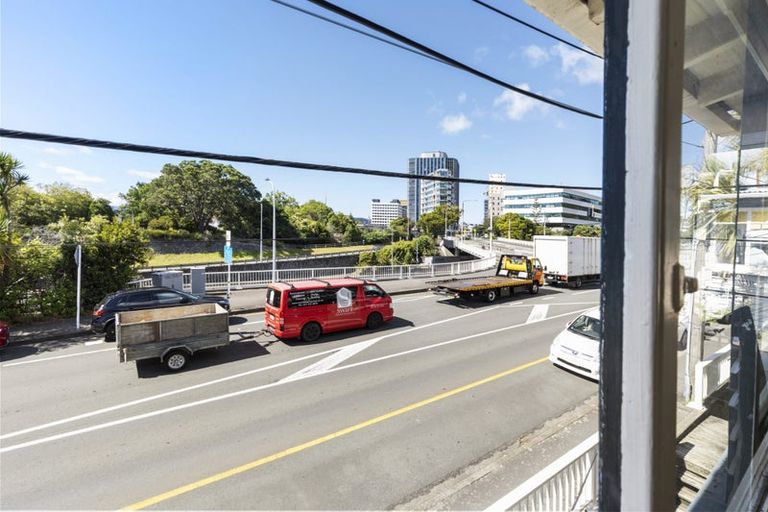 Photo of property in 80 Tinakori Road, Thorndon, Wellington, 6011