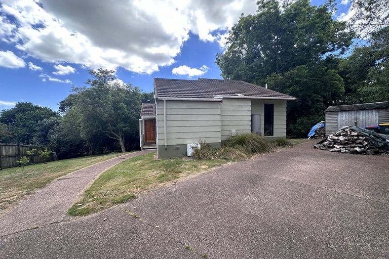 Photo of property in 48 Banyan Drive, Totara Heights, Auckland, 2105