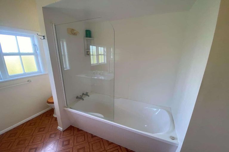 Photo of property in 34 Chester Street, Levin, 5510