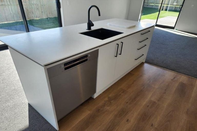 Photo of property in 6 Ned Place, Halswell, Christchurch, 8025