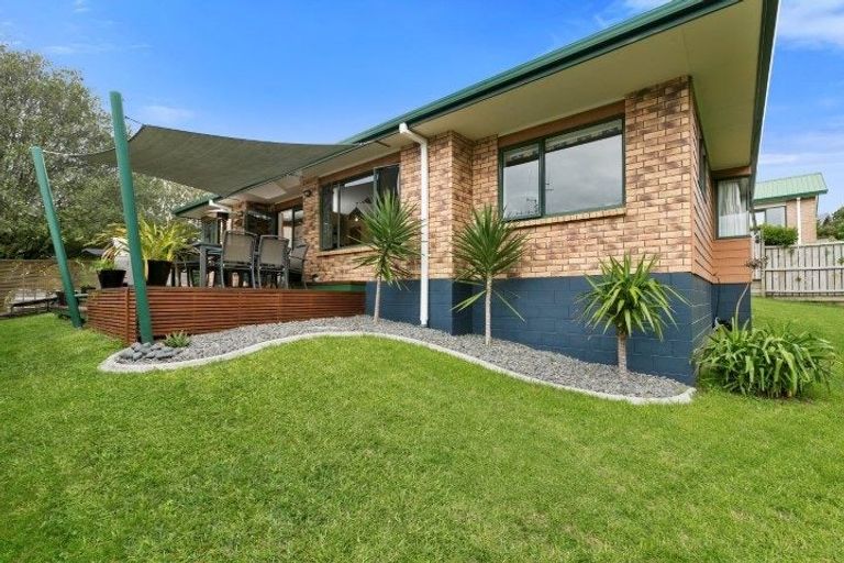 Photo of property in 16 Montana Drive, Pyes Pa, Tauranga, 3112