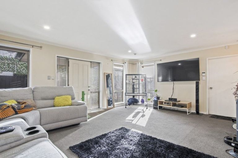 Photo of property in 10 Netley Place, Aranui, Christchurch, 8061