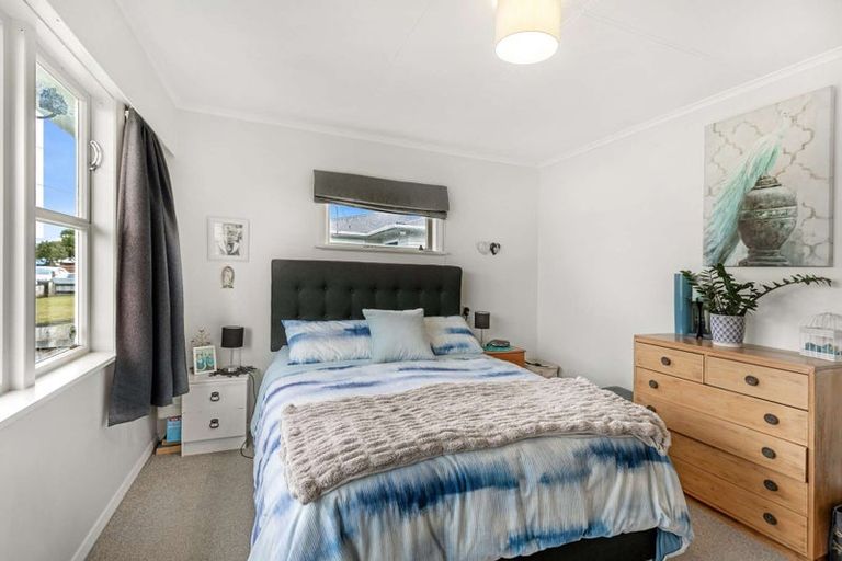 Photo of property in 27 Ferguson Street, Levin, 5510