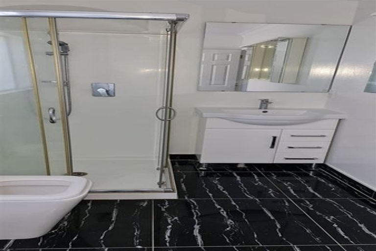 Photo of property in 18 Calluna Crescent, Totara Heights, Auckland, 2105