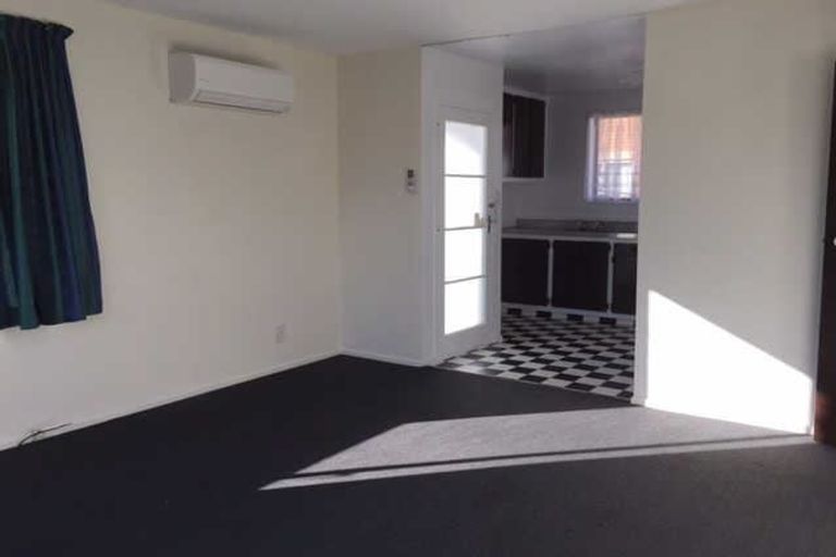 Photo of property in 2/89 Peverel Street, Riccarton, Christchurch, 8041