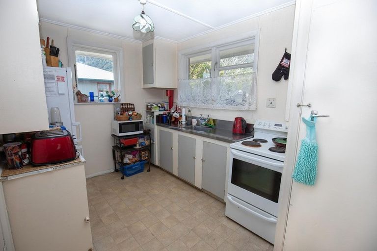 Photo of property in 54 Richmond Street, Cobden, Greymouth, 7802