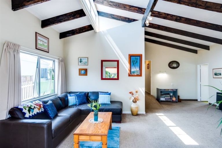 Photo of property in 109 North Shore Road, Eskdale, Napier, 4182