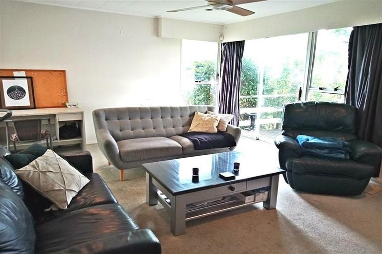 Photo of property in 29 Cockayne Crescent, Sunnynook, Auckland, 0620