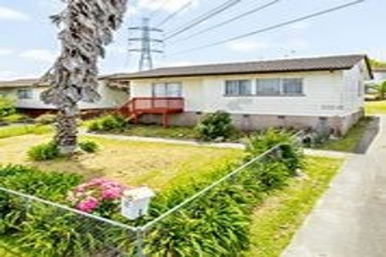 Photo of property in 13 Palermo Place, Clover Park, Auckland, 2023