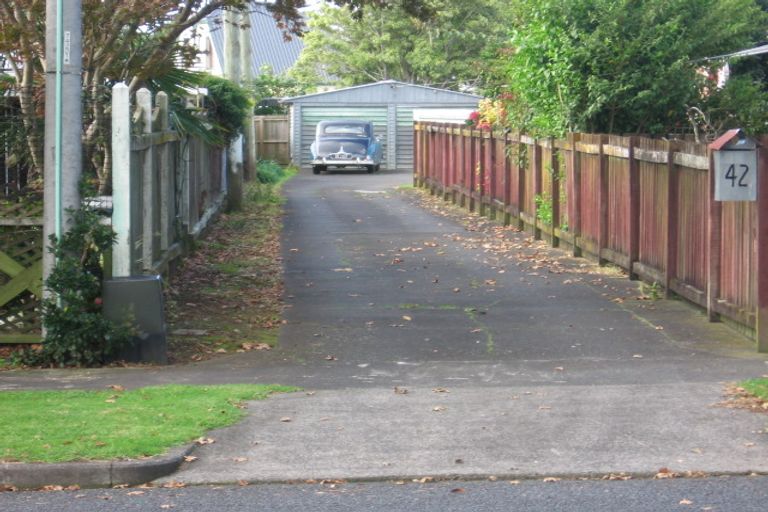 Photo of property in 42 Landscape Road, Papatoetoe, Auckland, 2025