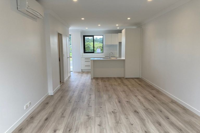 Photo of property in 19b O'meara Street, Swanson, Auckland, 0614