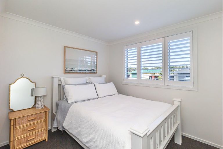 Photo of property in 14 Sandown Avenue, Himatangi Beach, Foxton, 4891