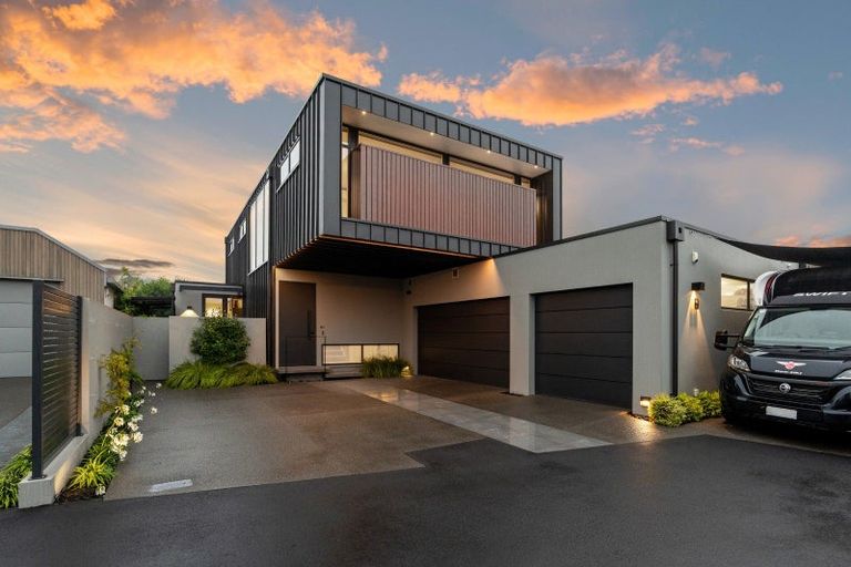 Photo of property in 44d Glandovey Road, Fendalton, Christchurch, 8052