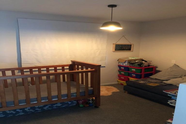 Photo of property in 11 Barton Grove, Naenae, Lower Hutt, 5011