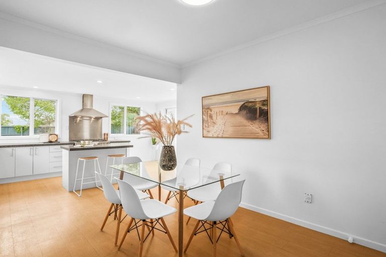 Photo of property in 23 Lake Terrace Road, Burwood, Christchurch, 8061