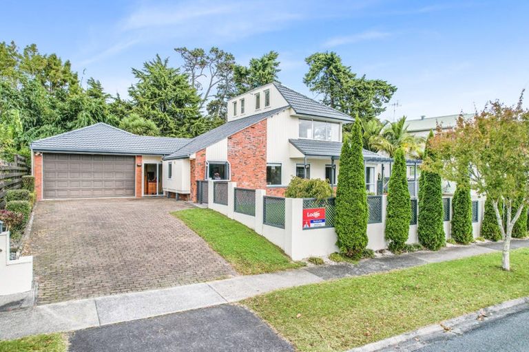 Photo of property in 22 Chedworth Avenue, Chedworth, Hamilton, 3210