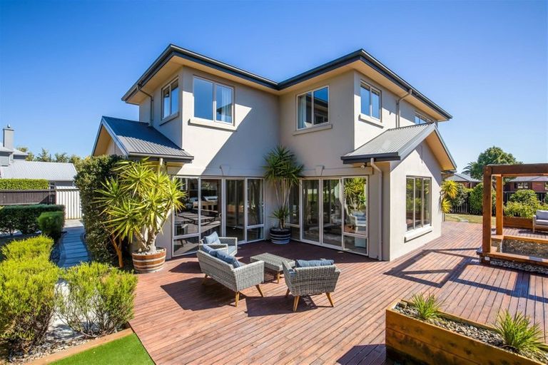 Photo of property in 4 Sovereign Gardens, Halswell, Christchurch, 8025