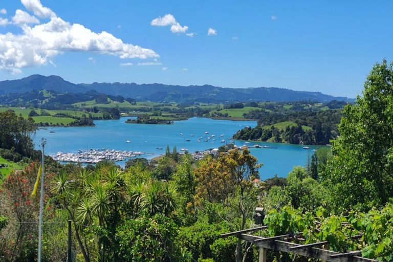 Photo of property in 76 Brick Bay Drive, Sandspit, Warkworth, 0982