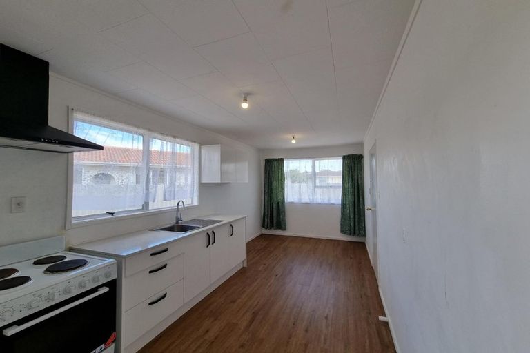 Photo of property in 8 Vetori Place, Clover Park, Auckland, 2023
