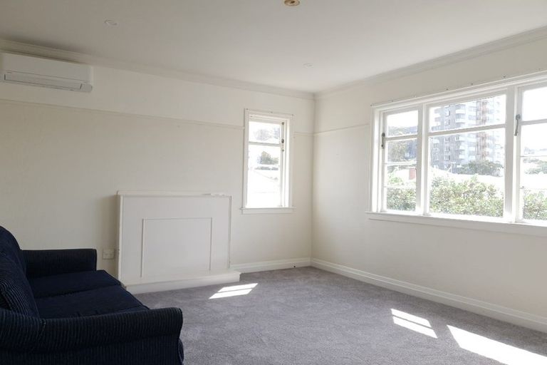 Photo of property in Norton Flats, 6/302 Willis Street, Aro Valley, Wellington, 6011