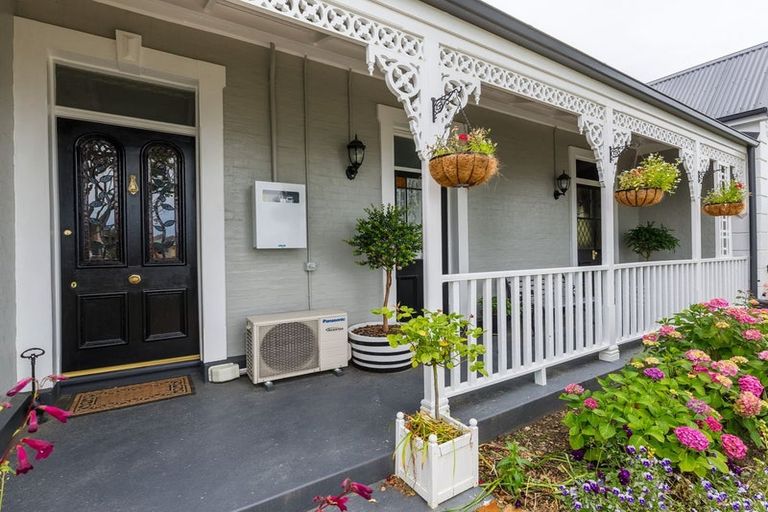 Photo of property in 14 Exeter Street, Waimate, 7924