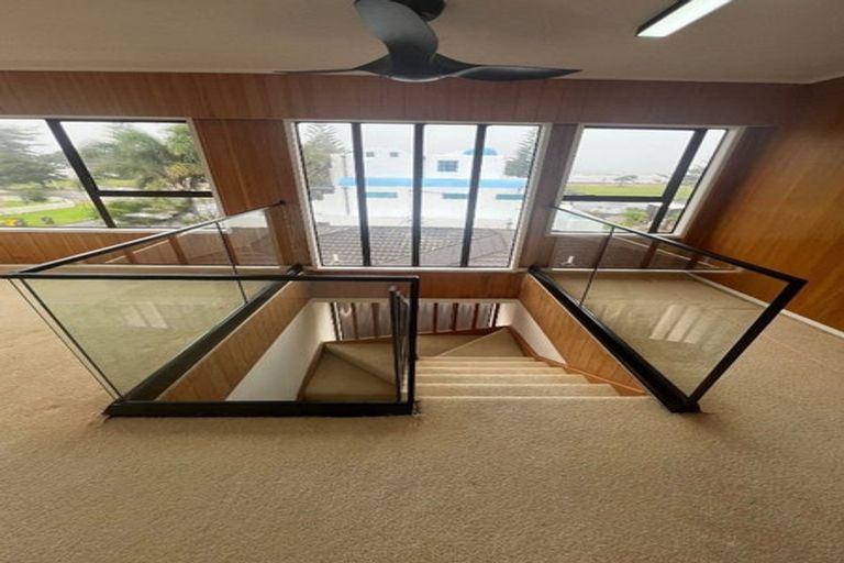 Photo of property in 2 Empire Road, Orewa, 0931