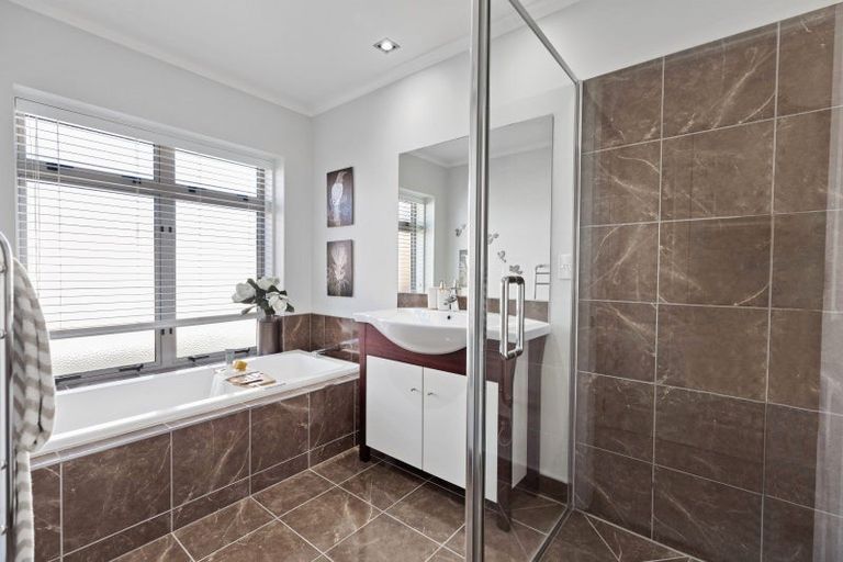 Photo of property in 562 Gloucester Road, Papamoa Beach, Papamoa, 3118