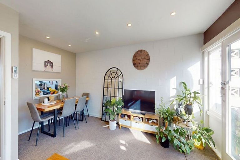 Photo of property in 2/6-8 Keys Street, Elderslea, Upper Hutt, 5018