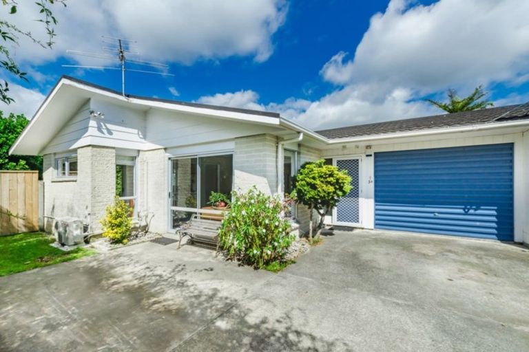 Photo of property in 3a Arthur Grove, Waikanae, 5036