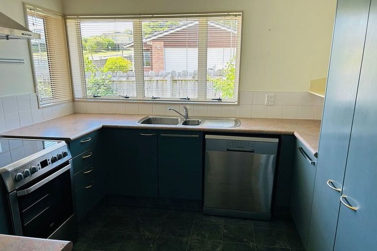 Photo of property in 5 The Boulevard, Red Beach, 0932