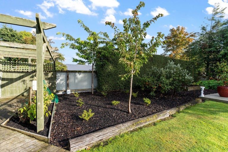 Photo of property in 68 Great North Road, Winton, 9720