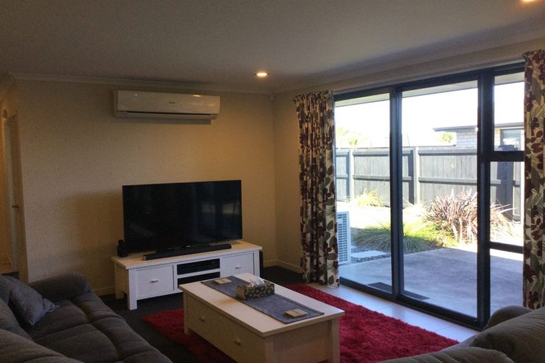 Photo of property in 10 Butterworth Crescent, Papamoa Beach, Papamoa, 3118