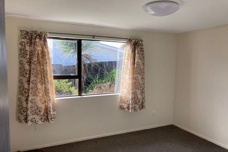 Photo of property in 36 Sheridan Terrace, Johnsonville, Wellington, 6037