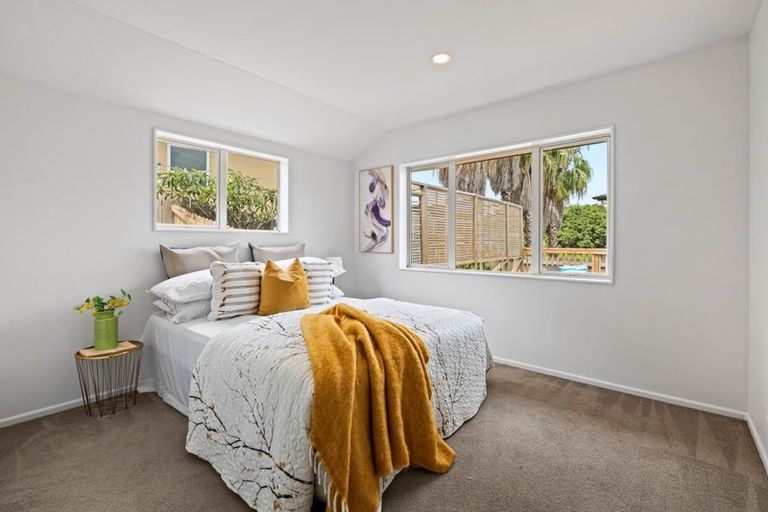 Photo of property in 14 Kinleith Way, Albany, Auckland, 0632