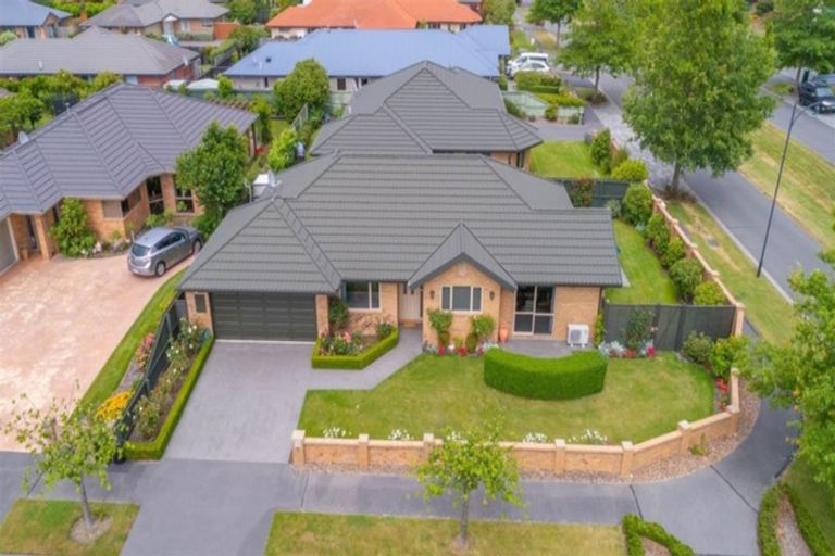 Photo of property in 2 Garforth Green, Halswell, Christchurch, 8025