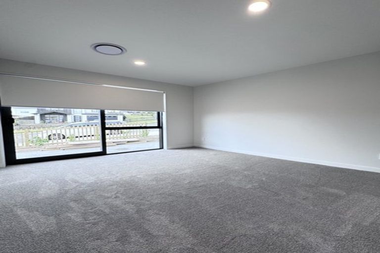 Photo of property in 153 Kowhai Road, Orewa, 0931