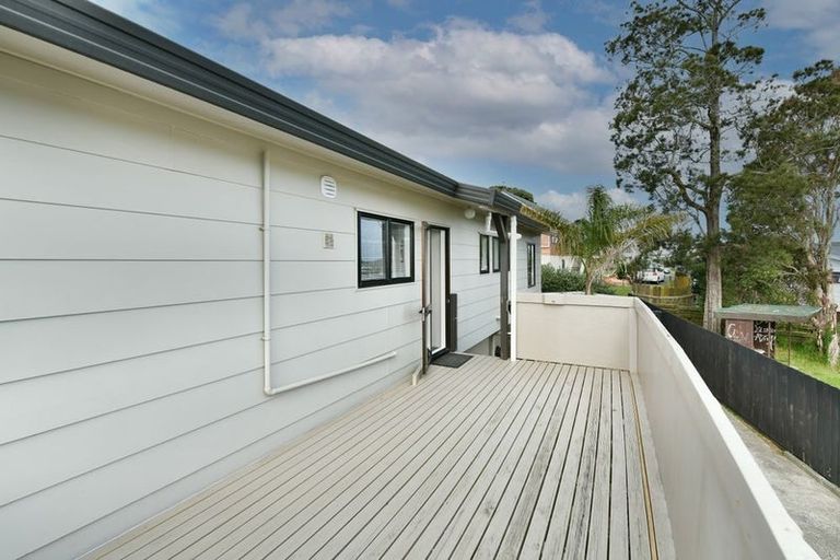 Photo of property in 2/332 Whangaparaoa Road, Stanmore Bay, Whangaparaoa, 0932